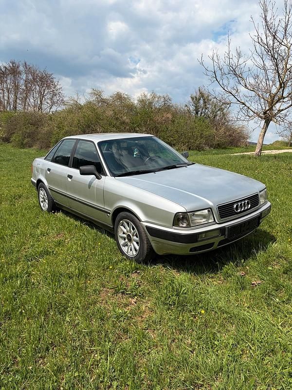 Second-hand Audi 80 133 CP (97 kW) 1992 Argintiu Berlinǎ