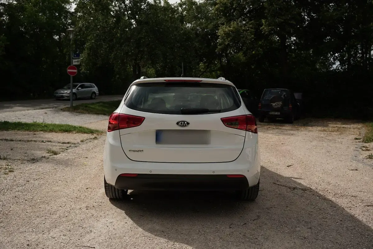 Gebraucht Kia Ceed Sportswagon 135 PS (99 kW) 2013 Weiß Kombi