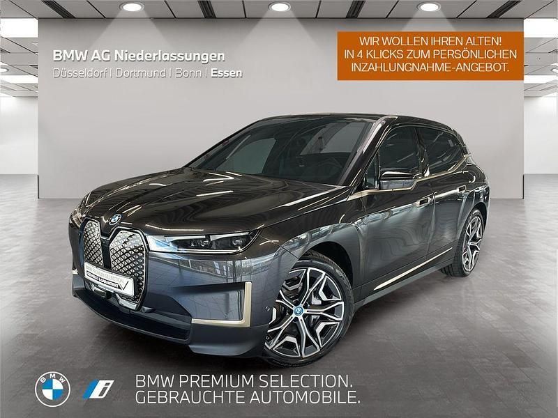 Grau Gebraucht 2022 BMW iX SUV | 44.599 € (Guter Preis) - Bild 1/4
