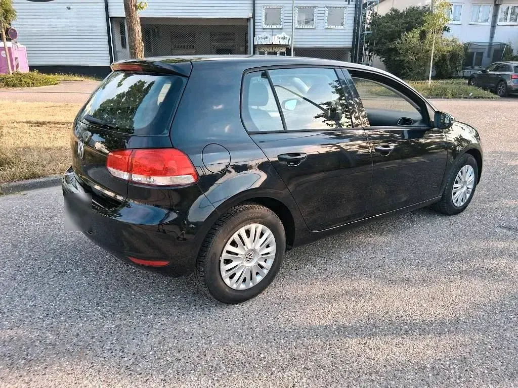 Gebraucht VW Golf VI 80 PS (58 kW) 2009 Schwarz Kleinwagen