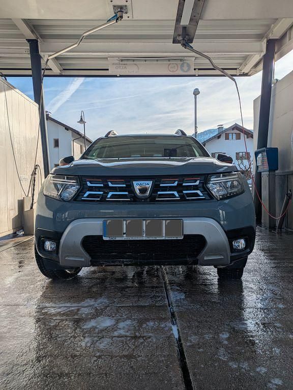 Gebraucht Dacia Duster Extreme 114 PS (83 kW) 2022 Grau SUV