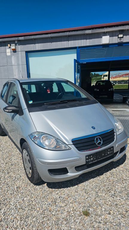 Silber Gebraucht 2004 Mercedes A170 Limousine | 999 € (Superpreis) - Bild 1/4