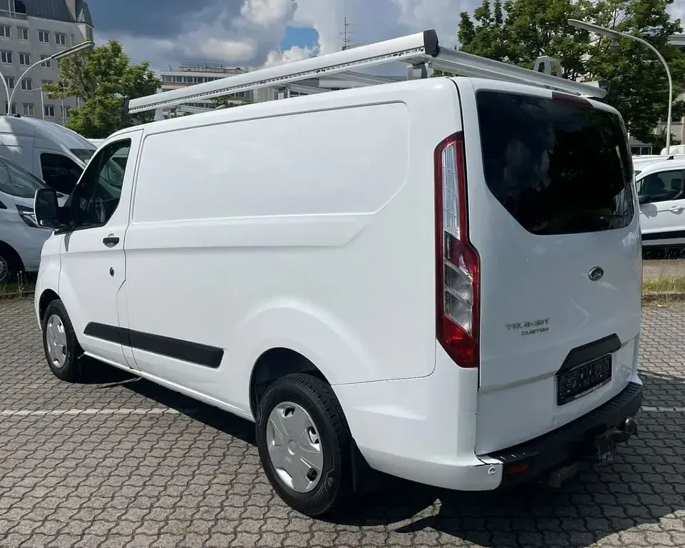 Gebraucht Ford Transit Custom 105 PS (77 kW) 2021 Weiß Van / Kleinbus