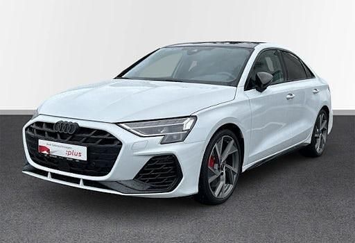 Gebraucht Audi S3 Ambiente 333 PS (244 kW) 2024 Gletscherweiß metallic Limousine