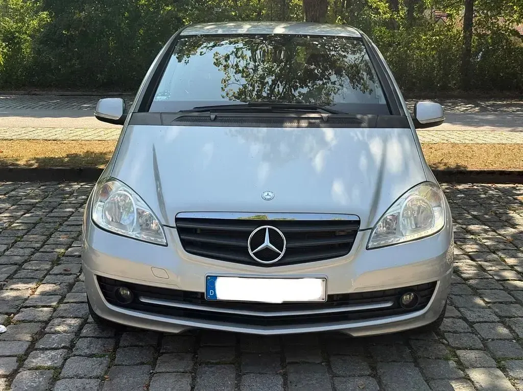 Gebraucht Mercedes A180 116 PS (85 kW) 2009 Silber Van / Kleinbus