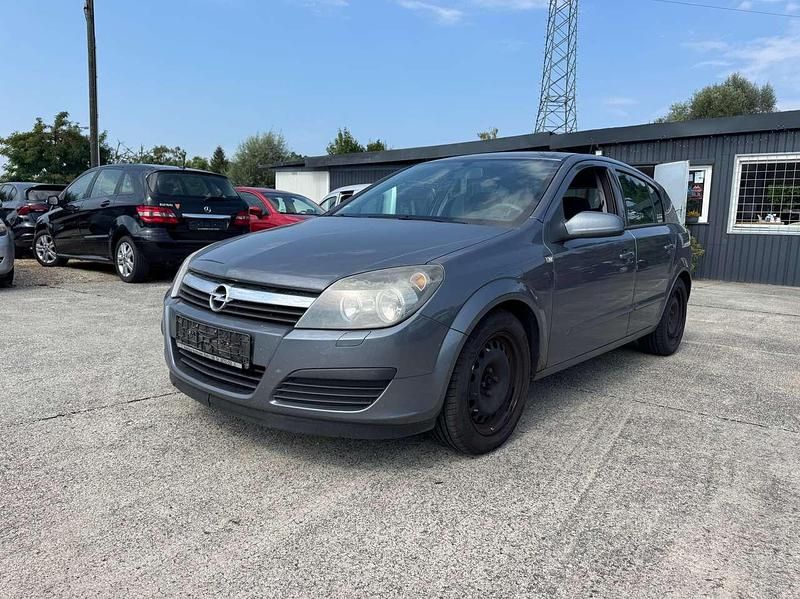 Grau Gebraucht 2006 Opel Astra Edition Kleinwagen | 1.200 € (Fairer Preis) - Bild 1/4