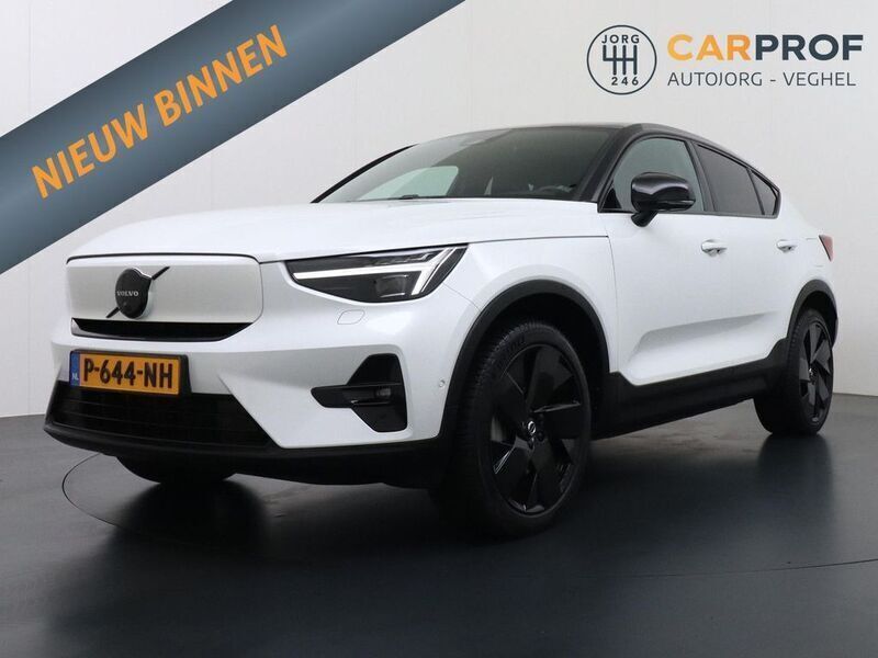 Weiß Gebraucht 2021 Volvo EC40 SUV | 29.995 € - Bild 1/4