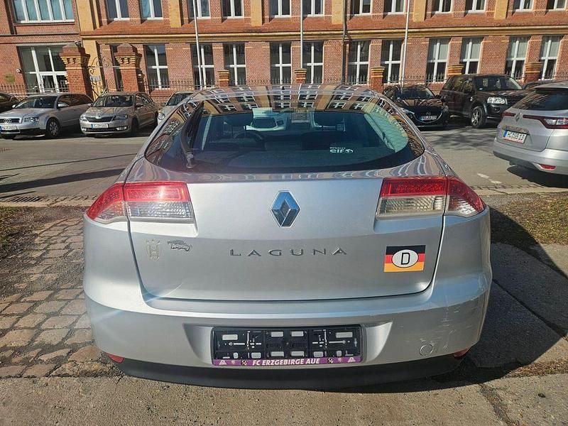 Gebraucht Renault Laguna III Expression 110 PS (80 kW) 2008 Silber Limousine