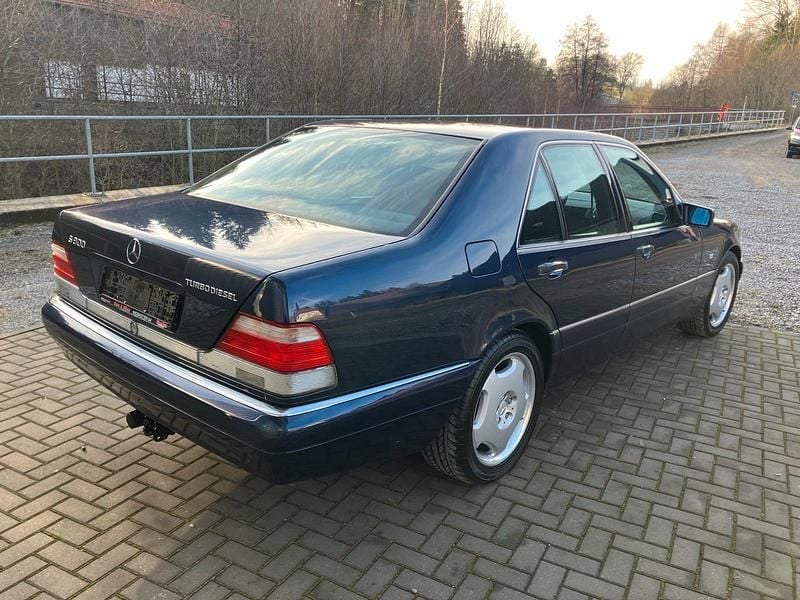 Gebraucht Mercedes S300 177 PS (130 kW) 1998 Blau Limousine