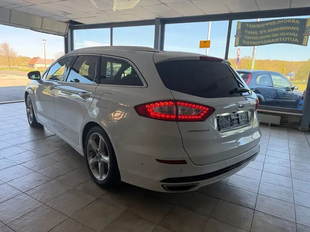 Occasion Ford Mondeo Titanium 179 ch (131 kW) 2018 Blanc Berline