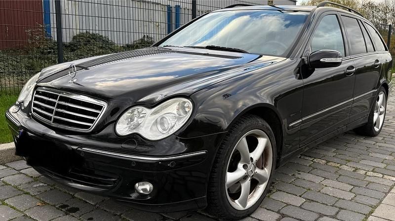 Gebraucht Mercedes C320 224 PS (164 kW) 2006 Schwarz Kombi