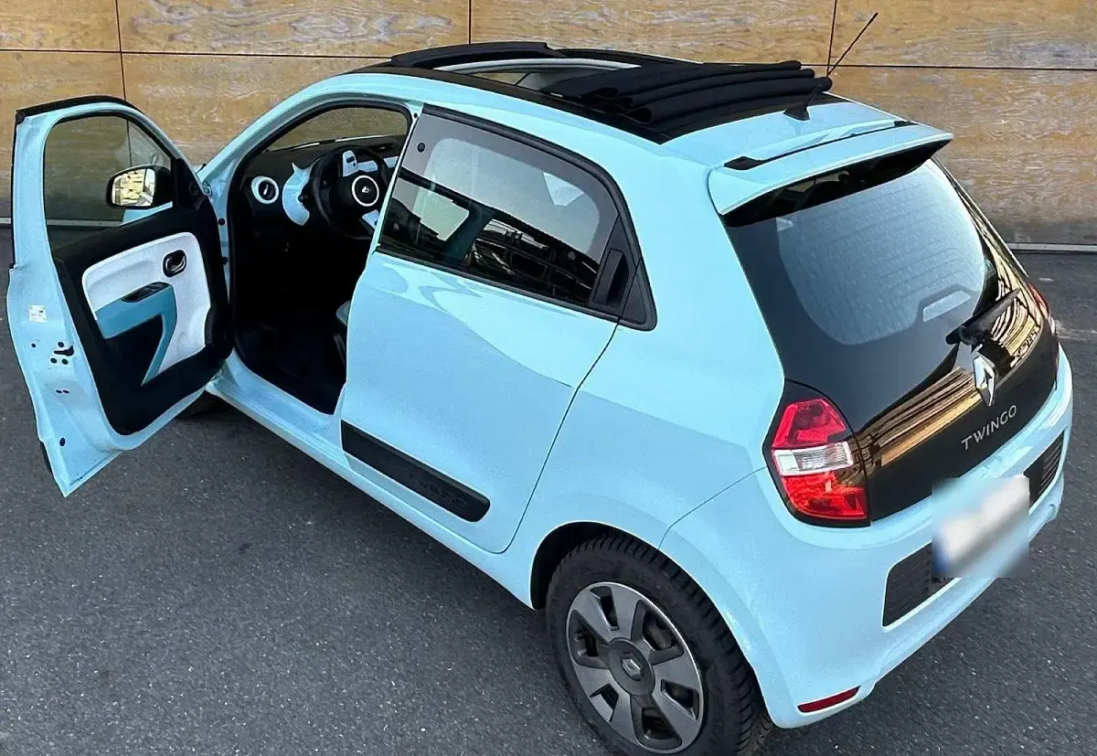 Używany Renault Twingo Dynamique 71 KM (52 kW) 2015 Niebieski Hatchback
