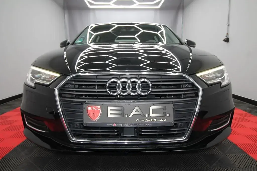 Gebraucht Audi A3 Design 150 PS (110 kW) 2018 Schwarz Limousine