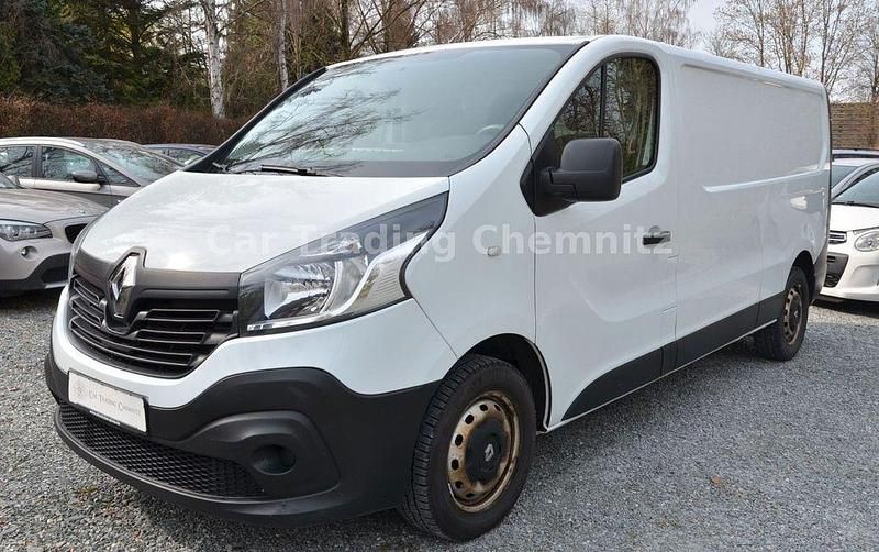 Gebraucht Renault Trafic Komfort 121 PS (88 kW) 2018 Weiß Van / Kleinbus