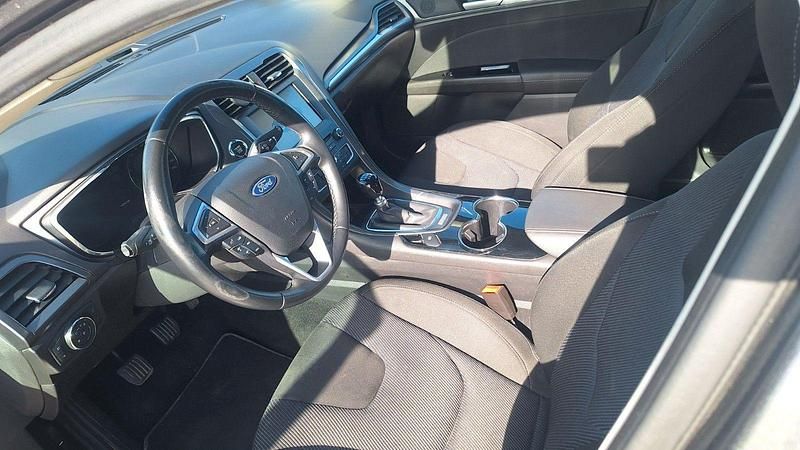 Gebraucht Ford Mondeo Titanium 150 PS (110 kW) 2015 Grau Kombi
