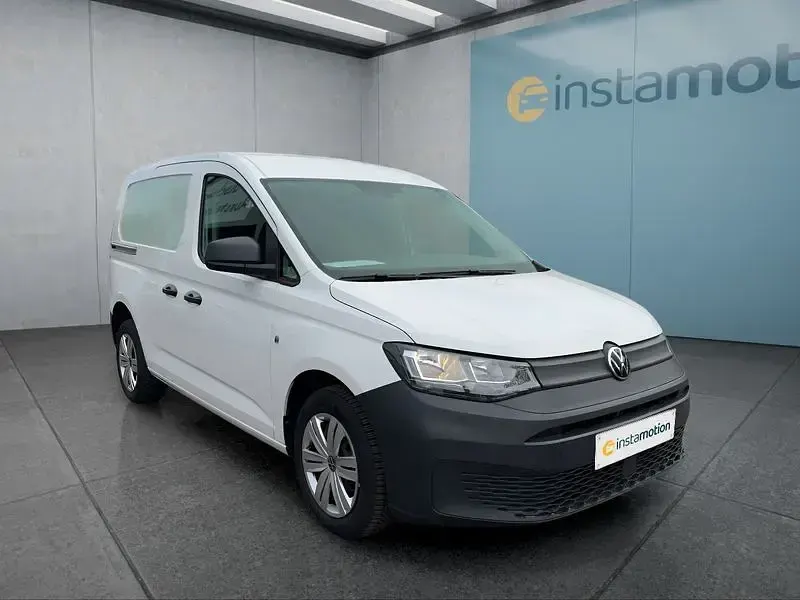 Second-hand VW Caddy 114 CP (83 kW) 2023 Alb Monovolum