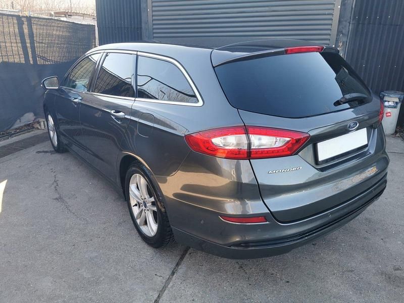 Gebraucht Ford Mondeo 160 PS (117 kW) 2017 Grau Kombi