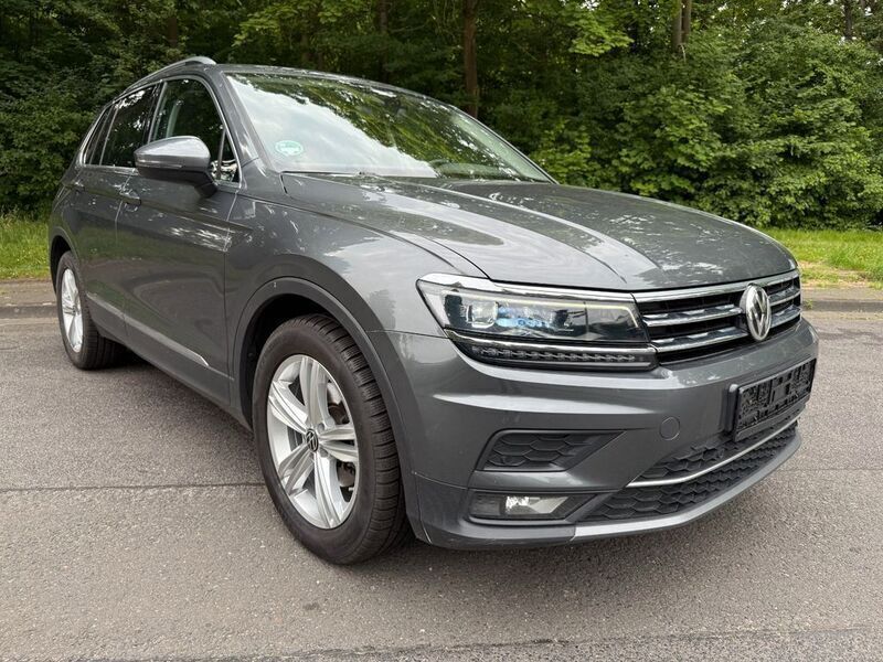 Grau Gebraucht 2018 VW Tiguan Highline SUV | 18.999 € (Guter Preis) - Bild 1/4