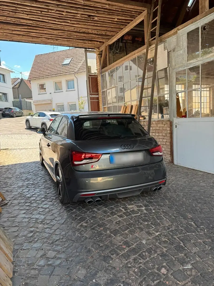 Gebraucht Audi S1 231 PS (169 kW) 2015 Grau Kleinwagen