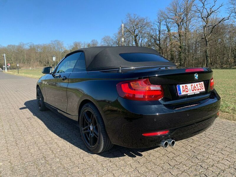 Gebraucht BMW 220 Performance 190 PS (139 kW) 2015 Schwarz Cabrio