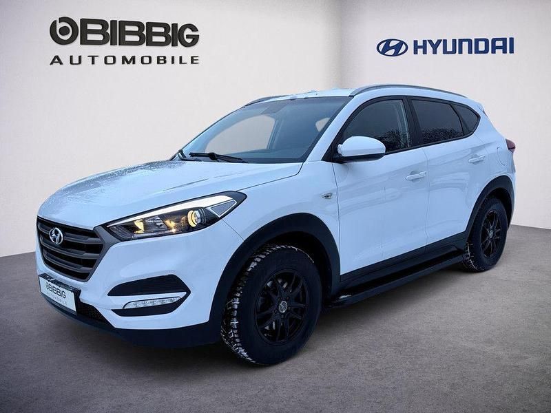 Weiß Gebraucht 2017 Hyundai Tucson Classic SUV | 15.490 € (Etwas zu teuer) - Bild 1/4