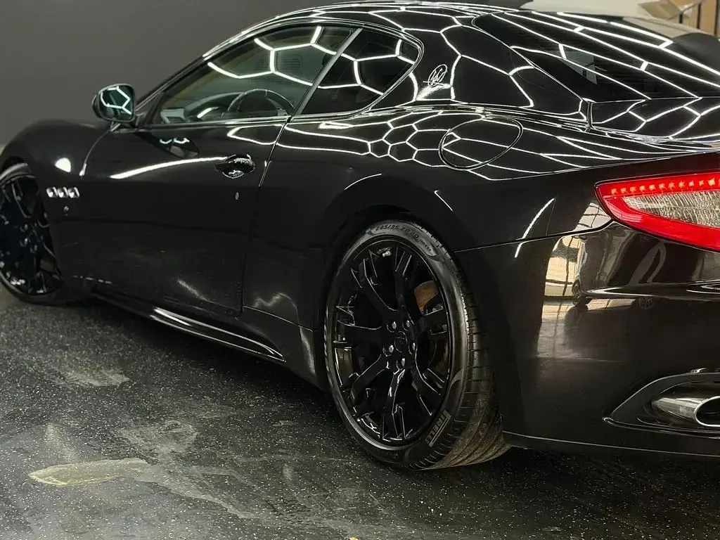 Gebraucht Maserati Granturismo 441 PS (324 kW) 2009 Schwarz Coupé