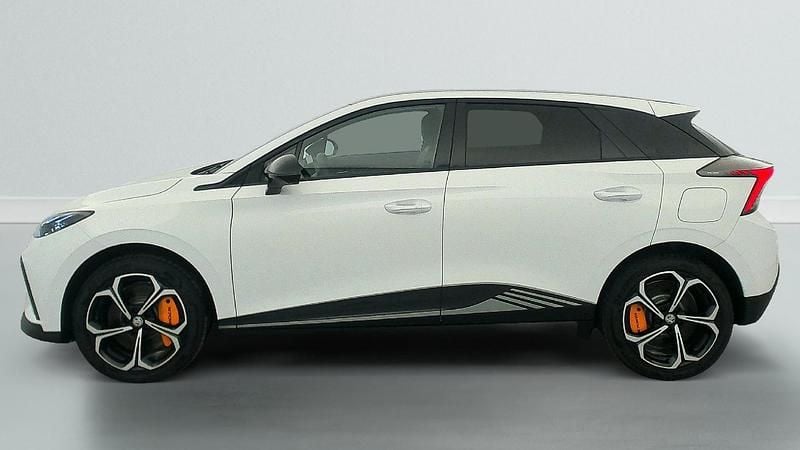 Gebraucht MG MG4 EV 319 kW (435 PS) 2025 Dover white / toit noir Kleinwagen