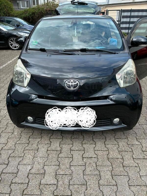 Schwarz Gebraucht 2010 Toyota iQ Kleinwagen | 4.450 € (Fairer Preis) - Bild 1/4