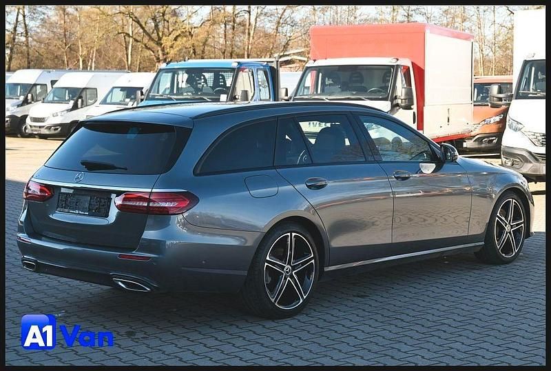 Gebraucht Mercedes E220 194 PS (142 kW) 2021 Grau Kombi