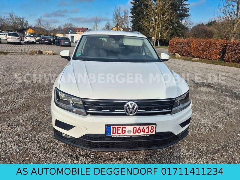Weiß Gebraucht 2018 VW Tiguan Comfortline SUV | 18.999 € (Guter Preis) - Bild 1/4