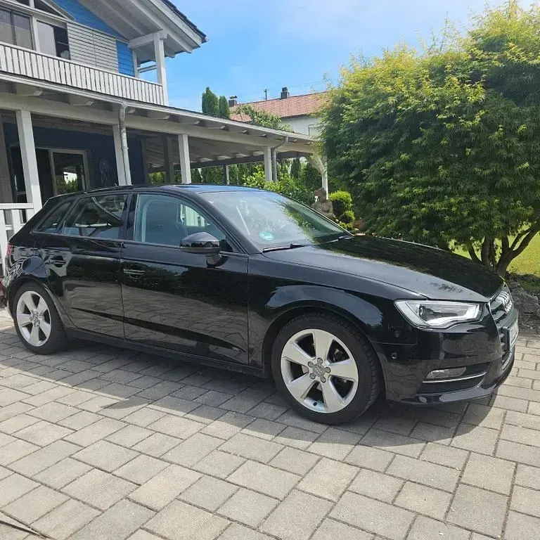 Gebraucht Audi A3 Ambition 122 PS (89 kW) 2013 Schwarz Limousine