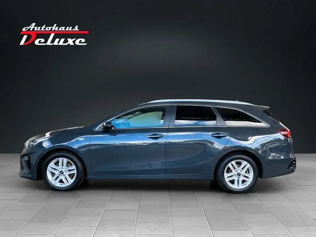 Gebraucht Kia Ceed Vision 140 PS (102 kW) 2021 Grau Kleinwagen
