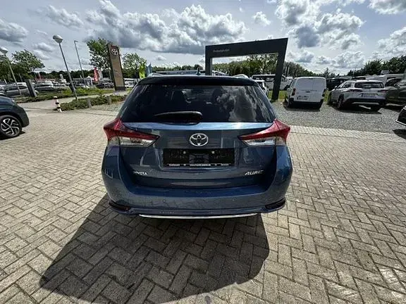 Gebraucht Toyota Auris Basis 116 PS (85 kW) 2016 Denimblau metallic