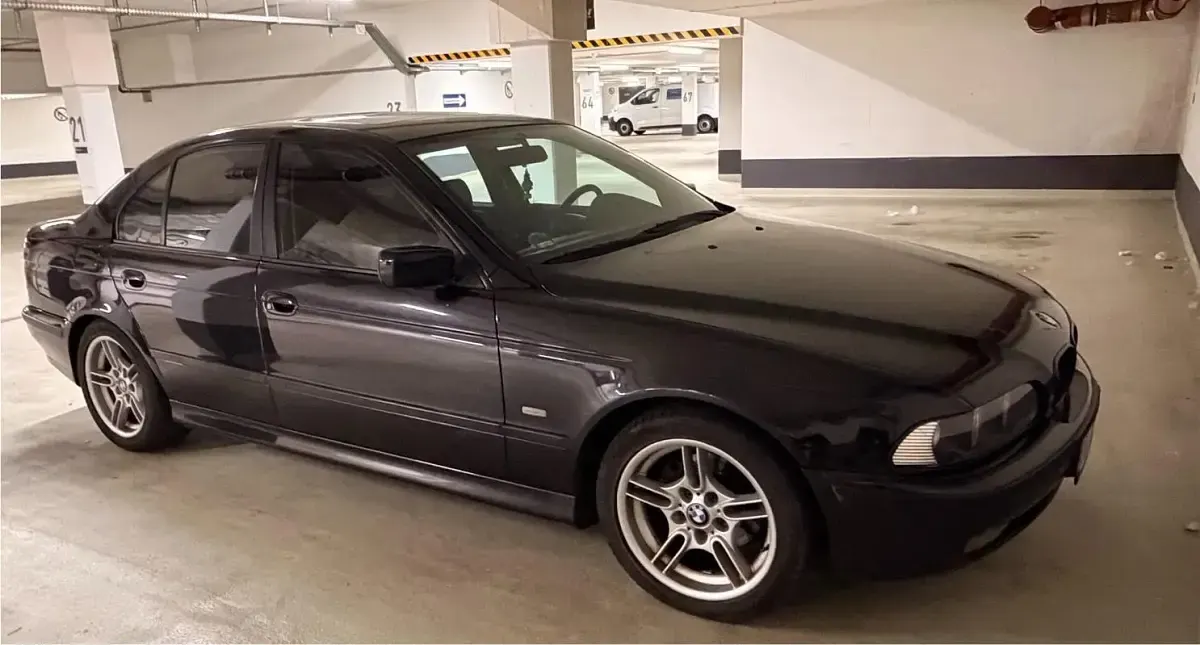 Gebraucht BMW 523 M Sport 170 PS (125 kW) 1996 Schwarz Limousine