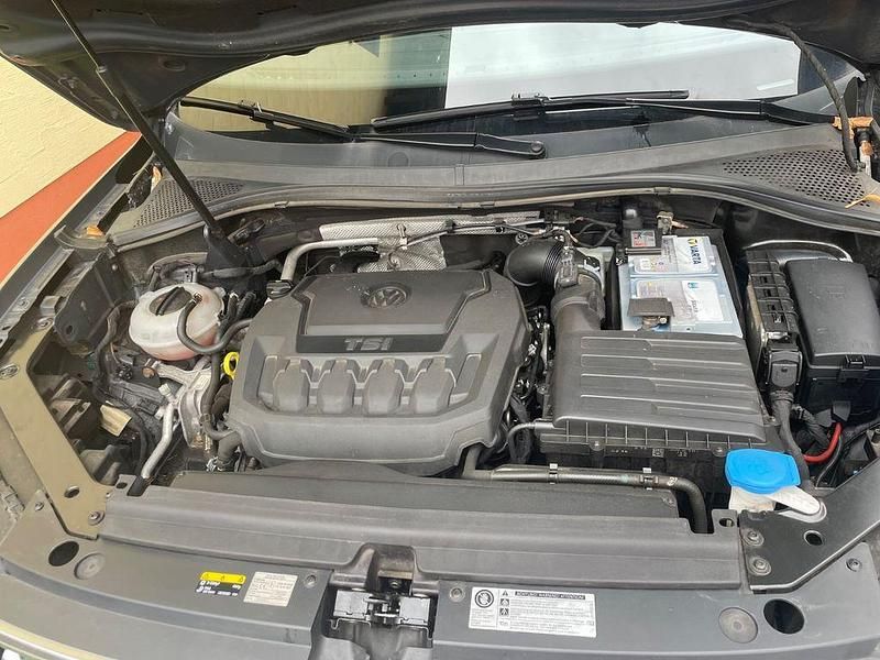 Grau Gebraucht 2016 VW Tiguan Comfortline SUV | 17.800 € (Fairer Preis) - Bild 1/4