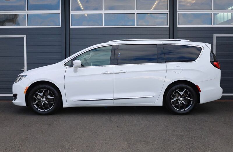 Gebraucht Chrysler Pacifica 291 PS (214 kW) 2019 Weiß SUV