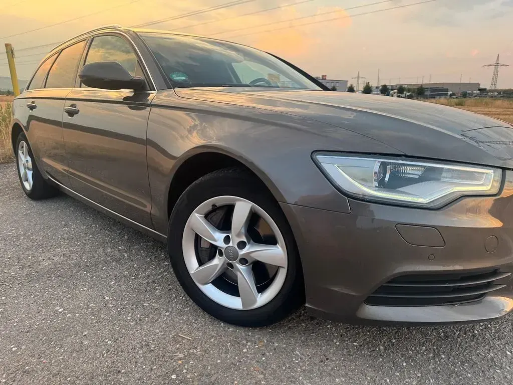 Gebraucht Audi A6 Ambiente 310 PS (228 kW) 2012 Braun Kombi