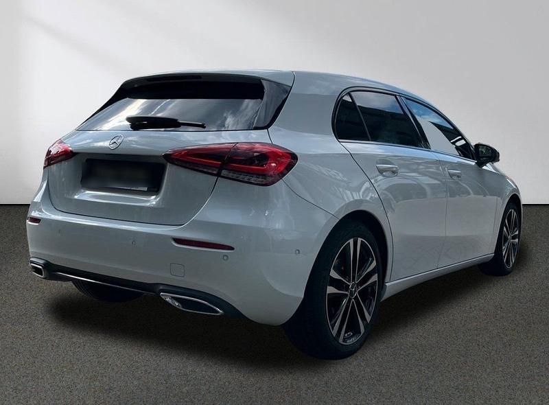 Gebraucht Mercedes A200 163 PS (119 kW) 2020 Weiß Kleinwagen
