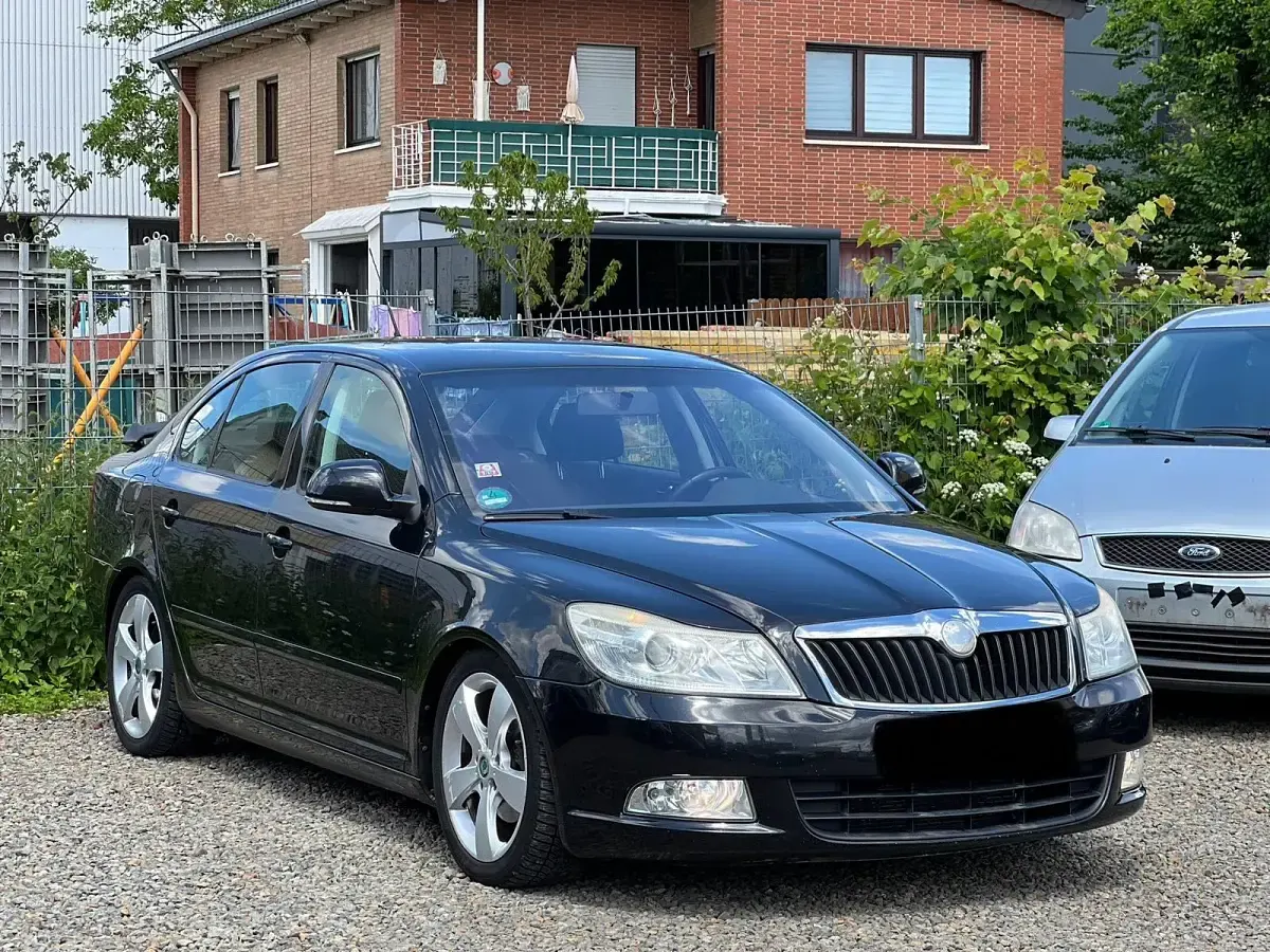 Gebraucht Skoda Octavia vRS 160 PS (117 kW) 2009 Schwarz Limousine