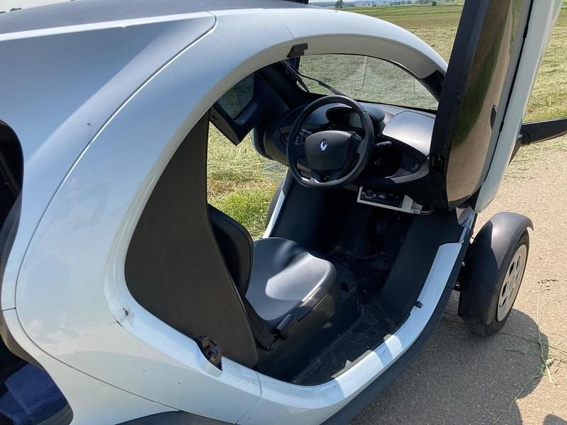 Gebraucht Renault Twizy 11 kW (15 PS) 2016 Weiß Kleinwagen