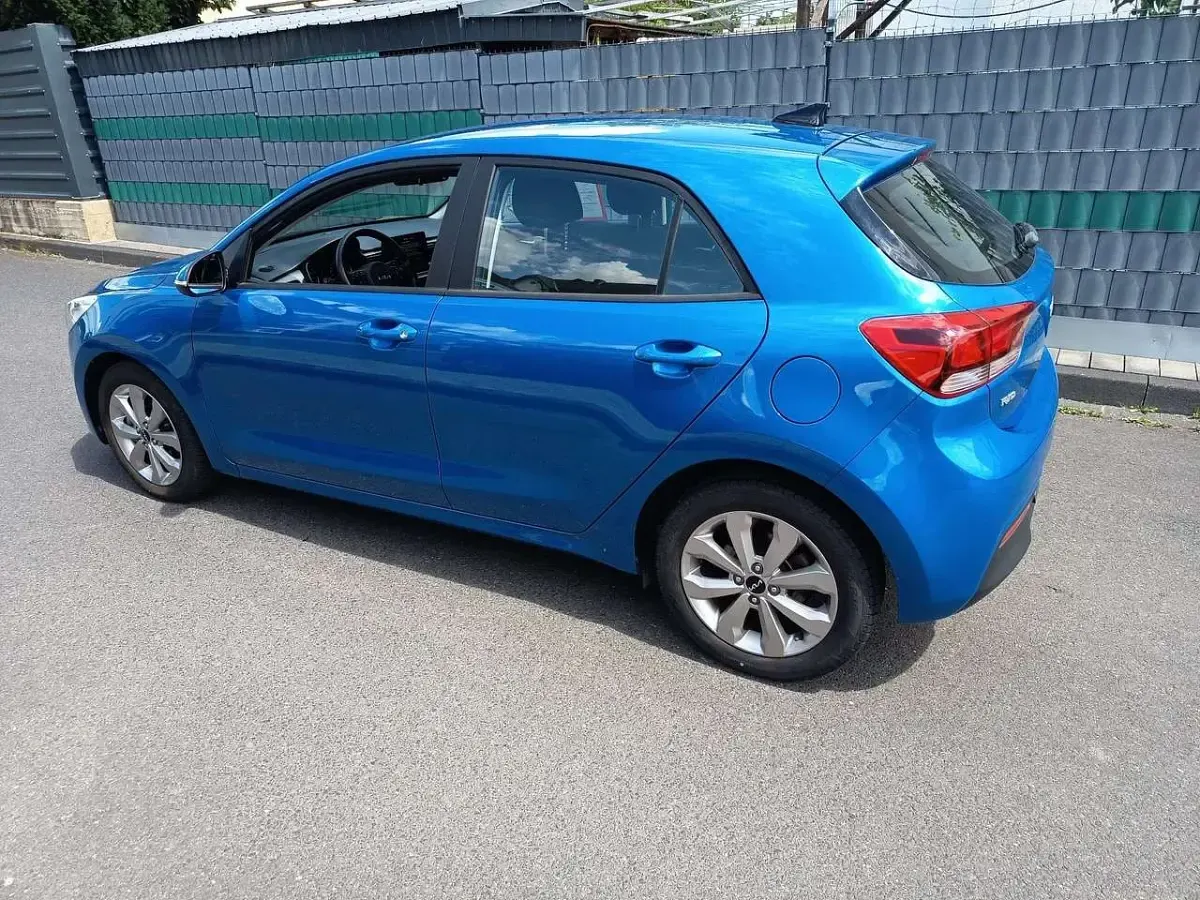 Gebraucht Kia Rio Vision 84 PS (61 kW) 2022 Blau Kleinwagen
