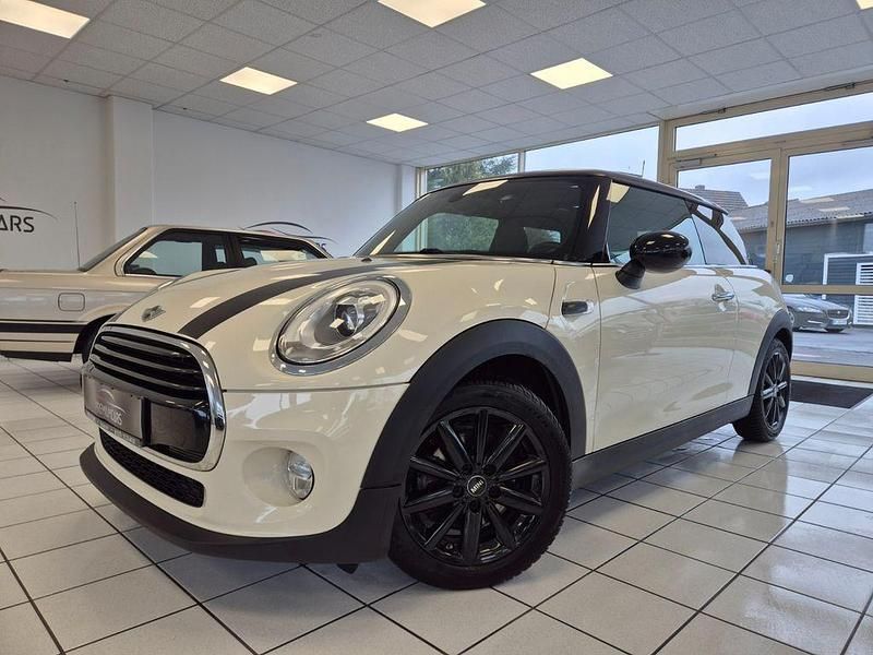 Gebraucht Mini Cooper D Sport 116 PS (85 kW) 2017 Weiß Kleinwagen