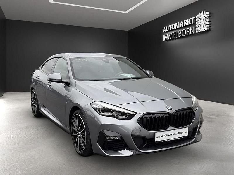 Skyscraper grau (metallic) Gebraucht 2024 BMW 218 Sport Line Coupé | 27.880 € (Fairer Preis) - Bild 1/4