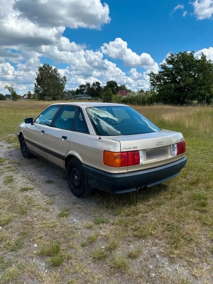 Gebraucht Audi 80 90 PS (66 kW) 1990 Gold Limousine
