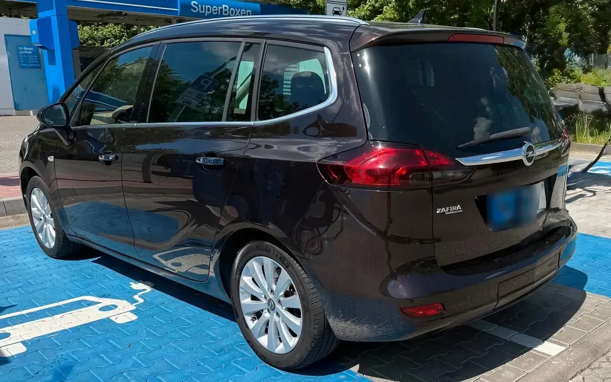 Gebraucht Opel Zafira 165 PS (121 kW) 2012 Braun Van / Kleinbus