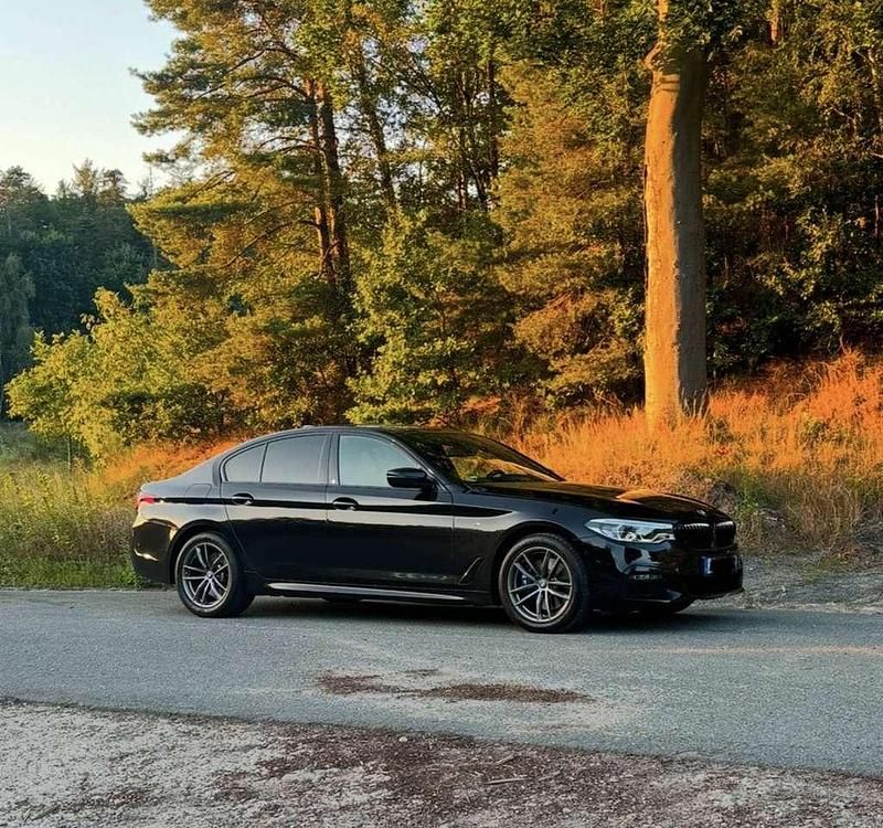 Schwarz Gebraucht 2020 BMW 530 M Sport Limousine | 35.500 € (Fairer Preis) - Bild 1/4