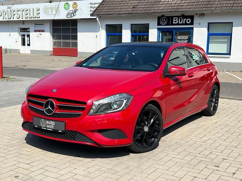 Rot Gebraucht 2014 Mercedes A180 Sport Limousine | 13.889 € (Fairer Preis) - Bild 1/4