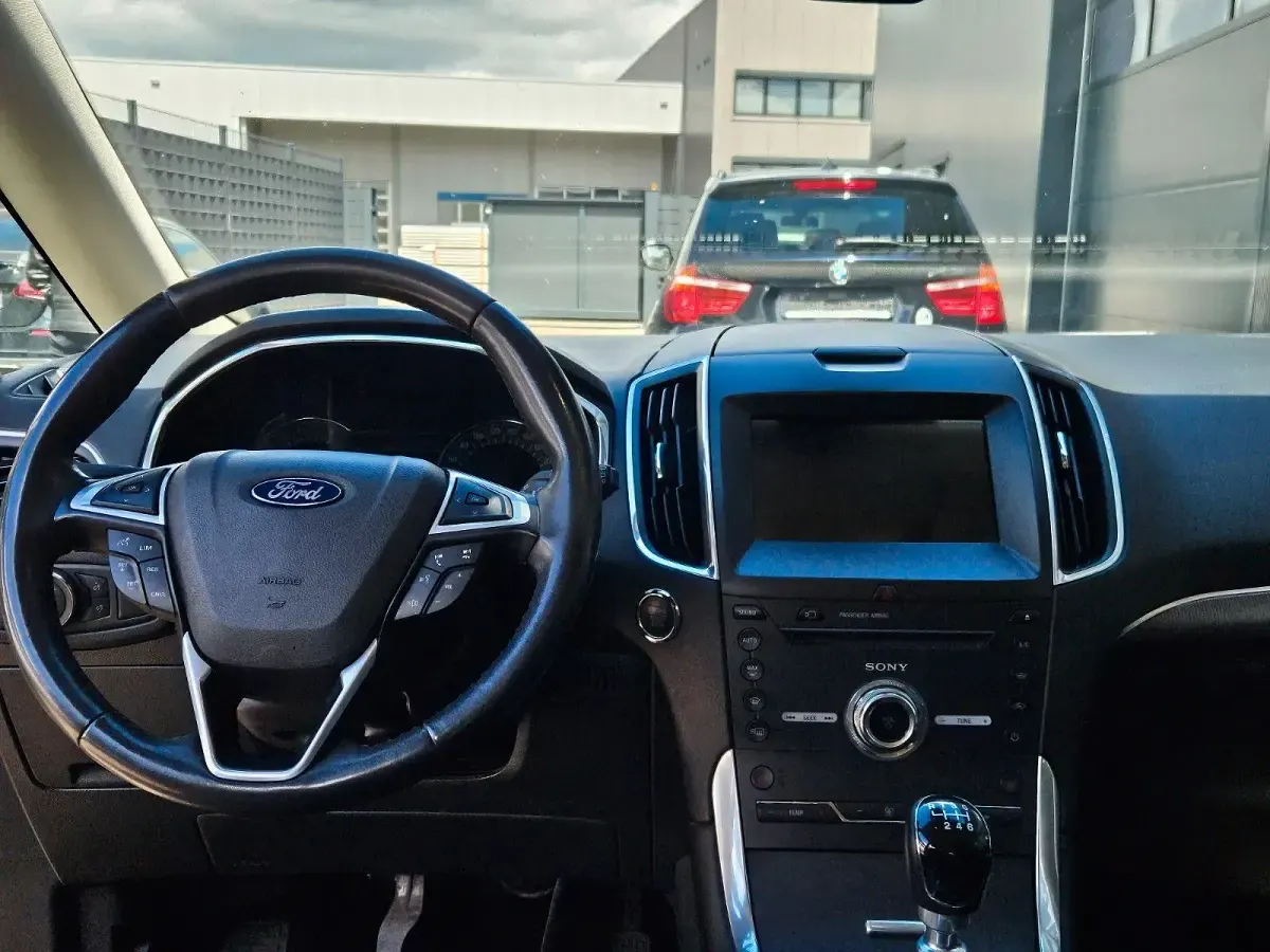 Używany Ford Galaxy Titanium 160 KM (117 kW) 2018 Szary Minivan