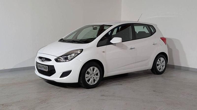 Gebraucht Hyundai ix20 116 PS (85 kW) 2015 Weiß Kleinwagen