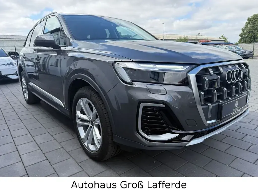 Gebraucht Audi Q7 Sport 231 PS (169 kW) 2025 Grau SUV